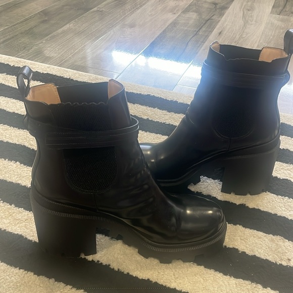 Black Gucci Platform Booties - Picture 6 of 7